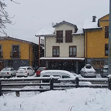 ホテル Pena Pandos
