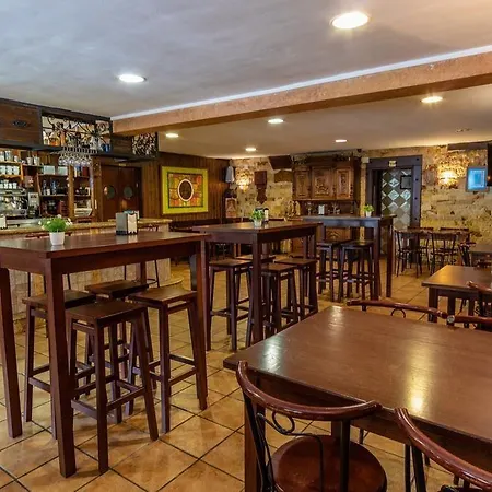 Hotell Pena Pandos 2*