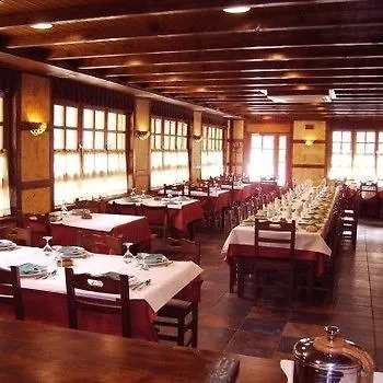 Pena Pandos 2 Estrellas 2*