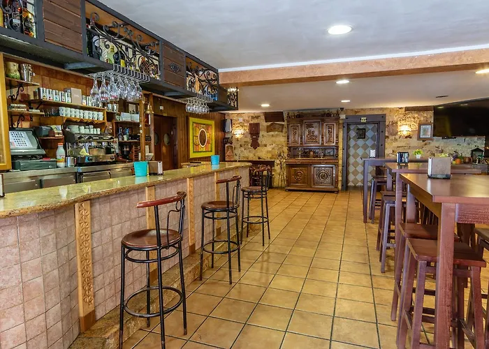 Pena Pandos 2 Estrellas 호텔 펠레초사